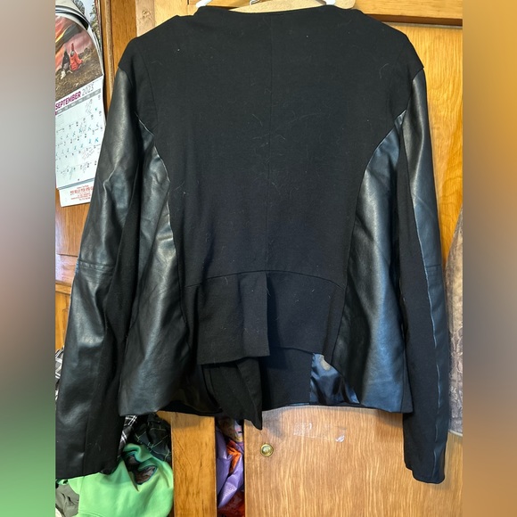 Maurice’s Jacket - Picture 2 of 3